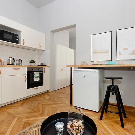 Monochrome Chic Apartments R613 Βουδαπέστη Εξωτερικό φωτογραφία